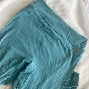 Whitney Simmons gymshark leggings S1